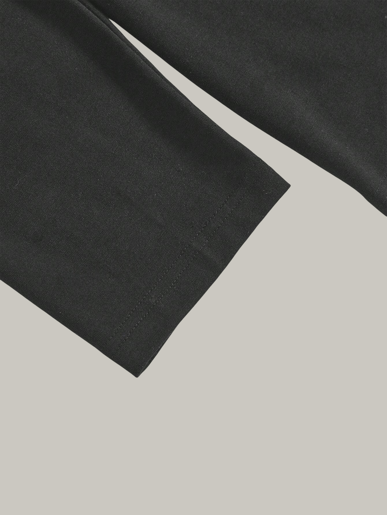 Slightly-sloped shoulder solid - đánh giá và giá Base Layer Top
