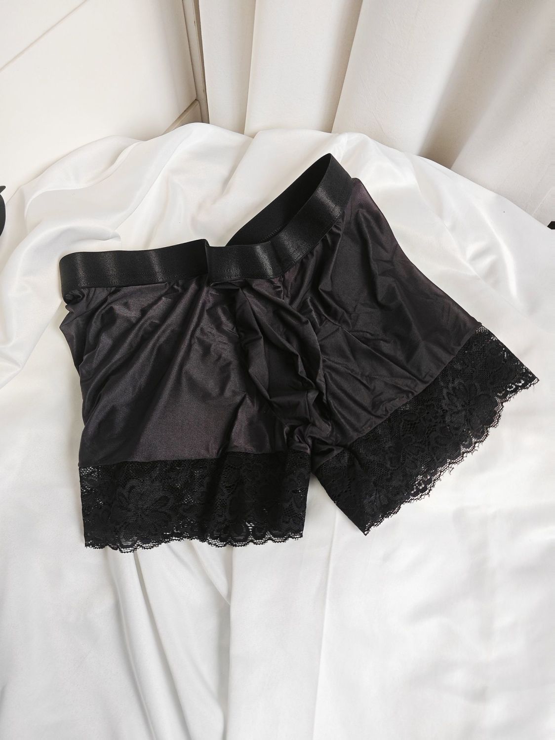 Sexy Man's Glossy Lace Hem Sho - đánh giá và giá Pouch Boxer Pouch